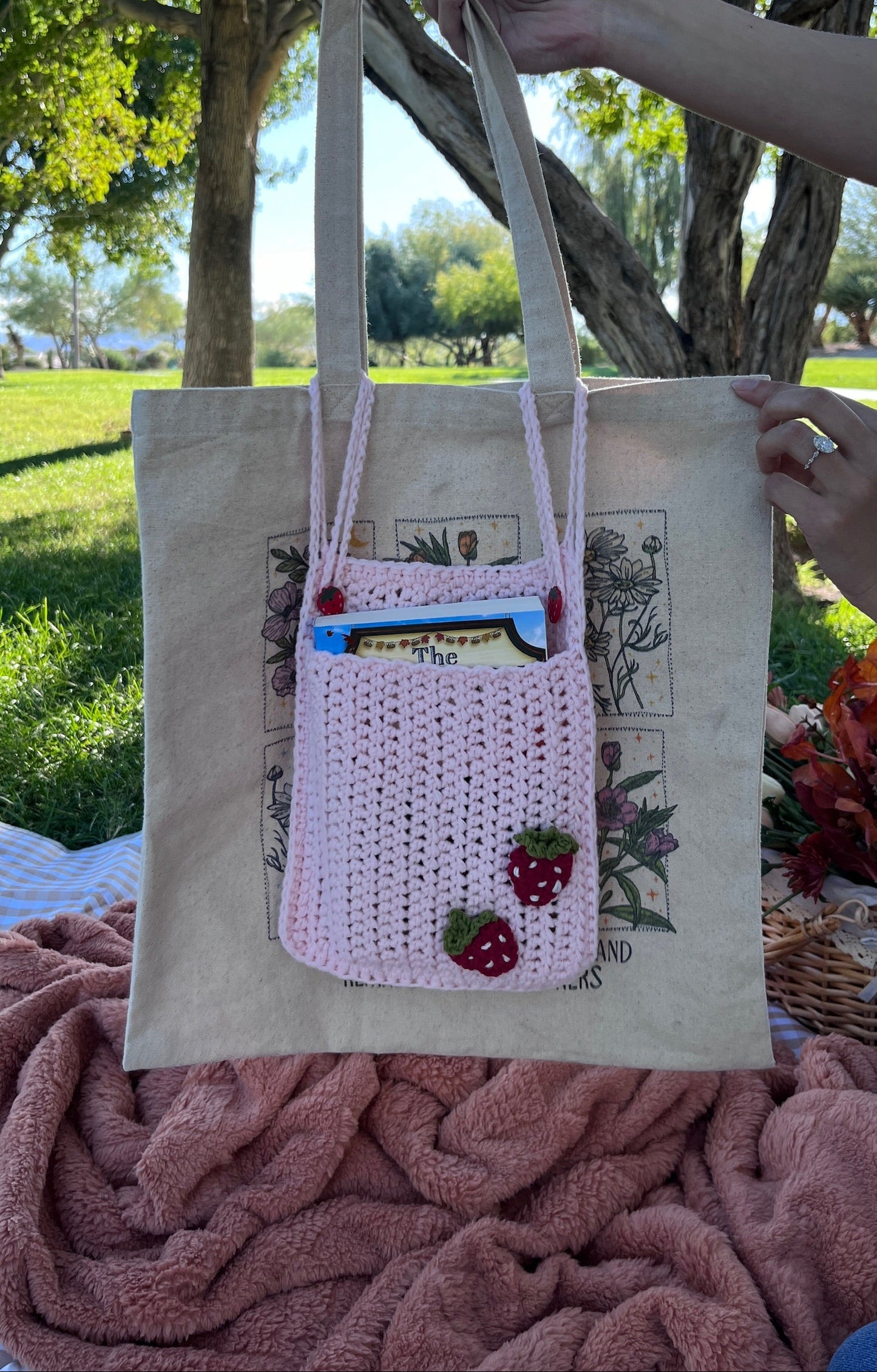 Strawberry Tote Bag Insert