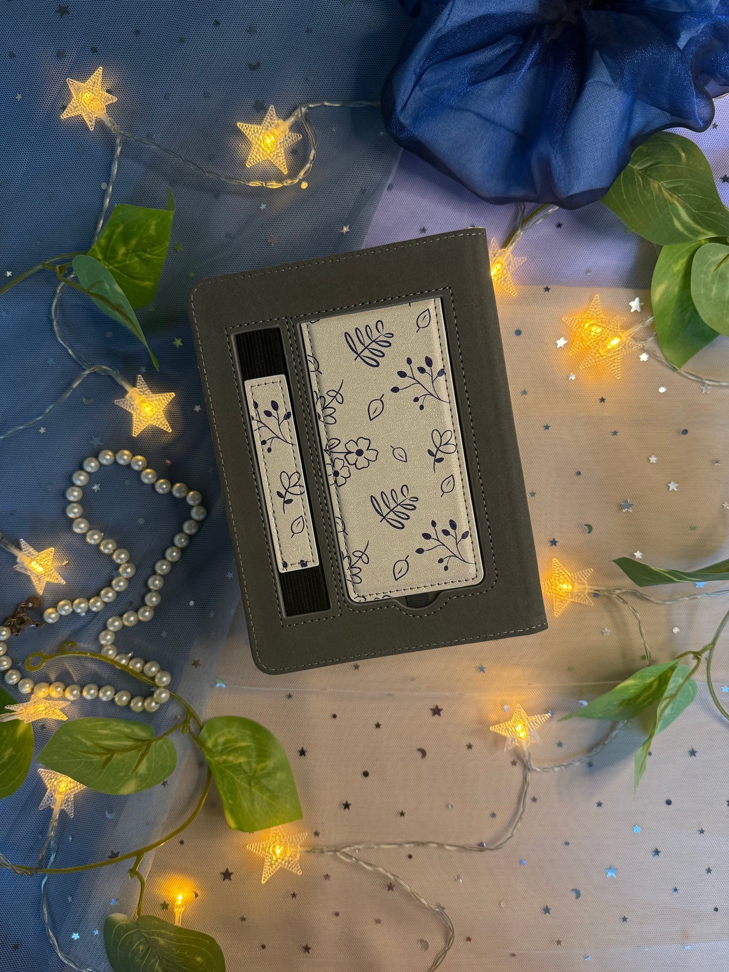 Navy Floral Kindle Case