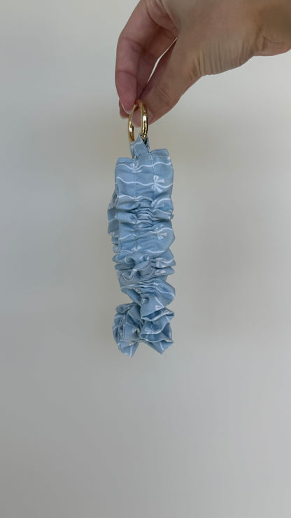 Lillie Wristlet – Baby Blue