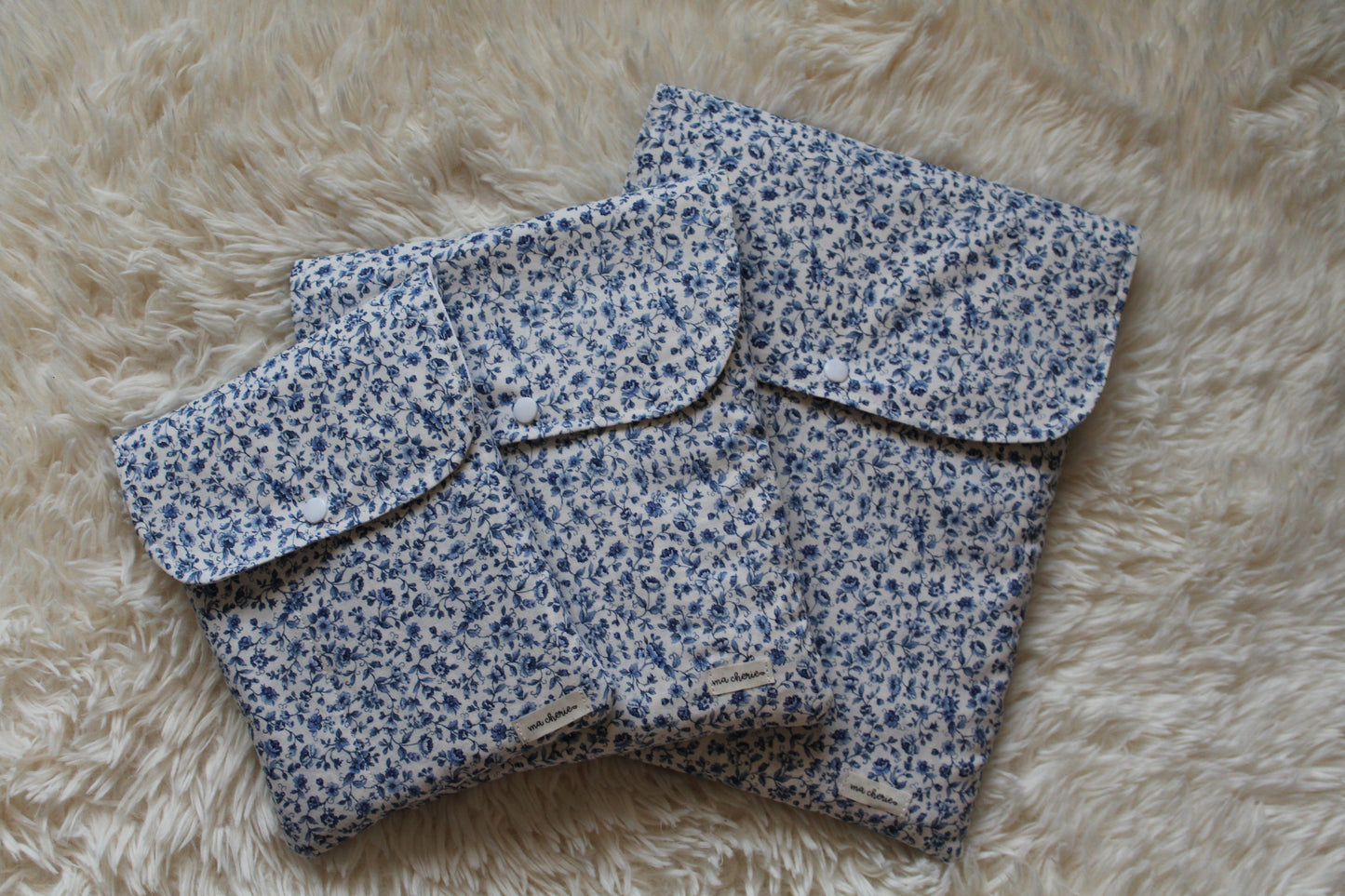 Belle Book Sleeve - Blue Floral