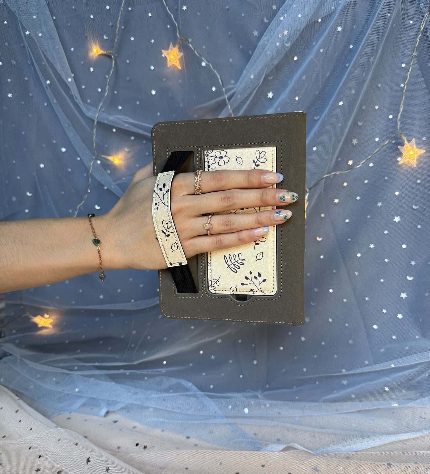Navy Floral Kindle Case